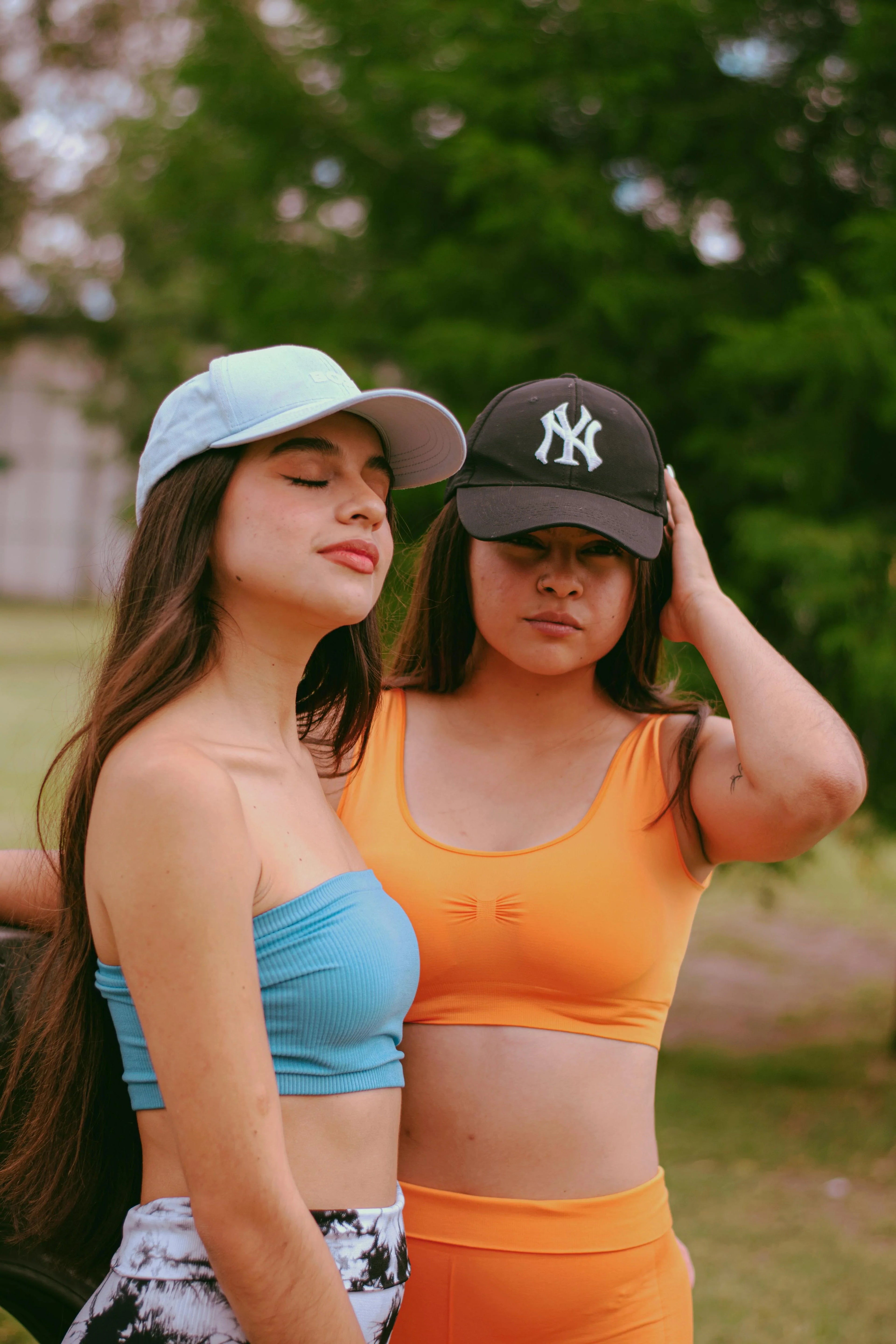 CAPS N HATS