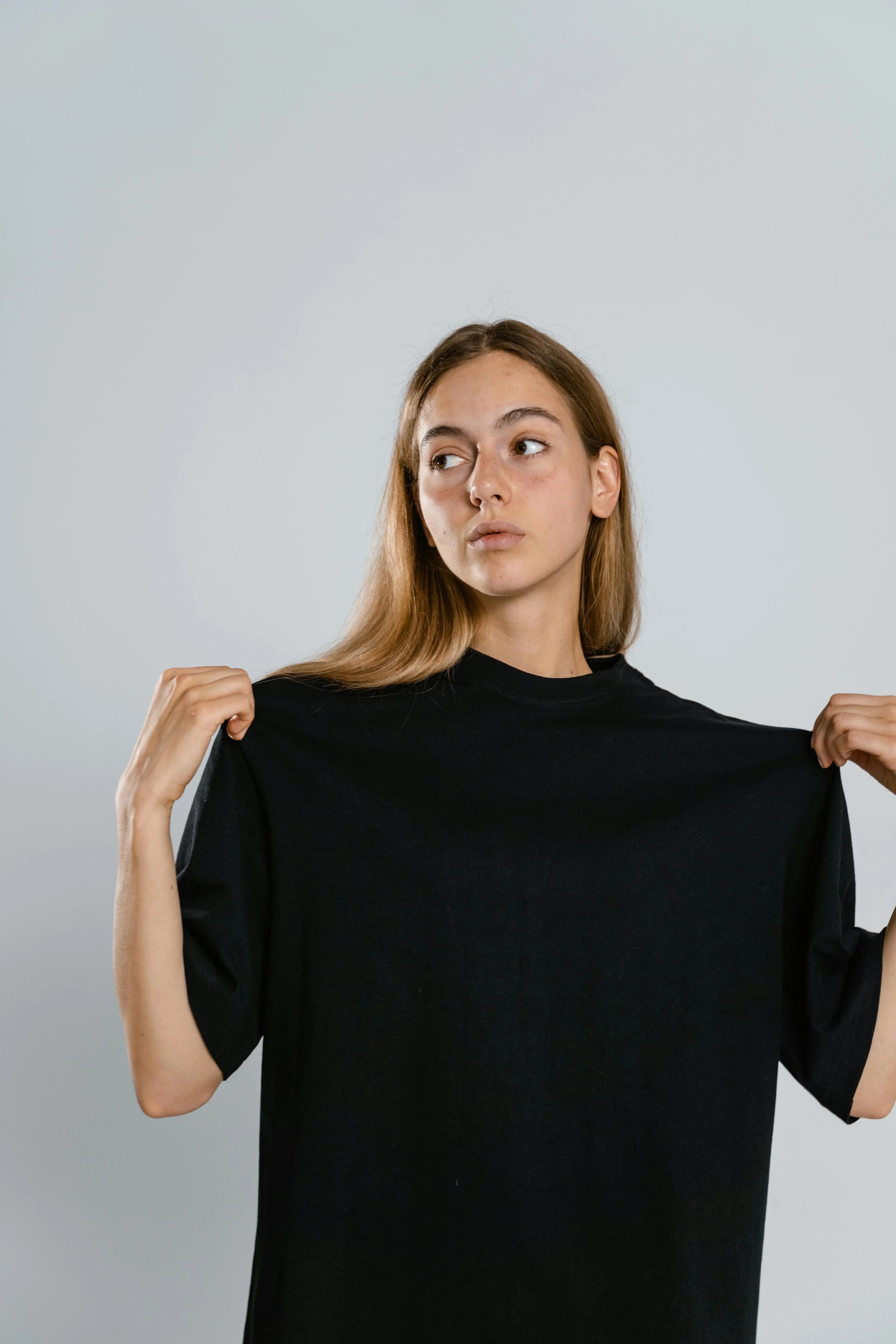 SHORT SLEEVES